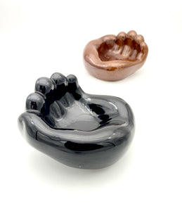 Brown hand-shaped pocket divider (black model sold)