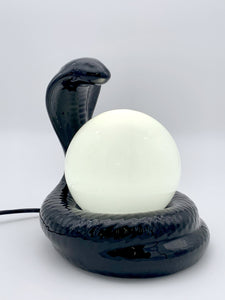 Lampe cobra en céramique noire
