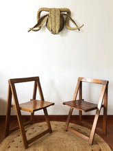 Charger l&#39;image dans la galerie, Lot de 2 chaises pliantes Aldo Jacober vintage années 60