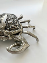 Load image into Gallery viewer, 1970s vintage crab